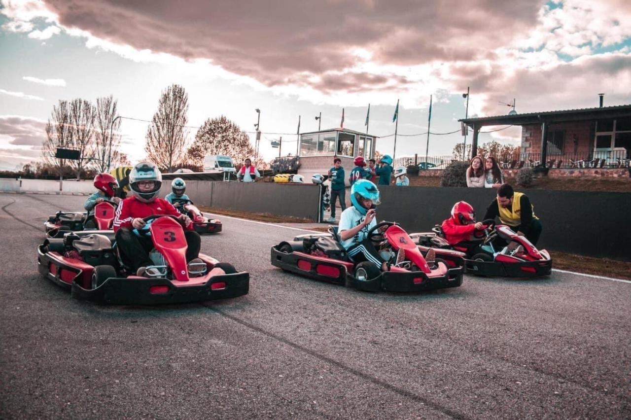 La Villa Del Karting El Teso Eksteriør bilde